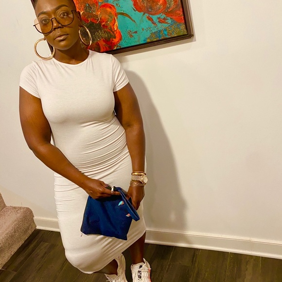 Capped sleeve midi dress - Picture 5 of 7